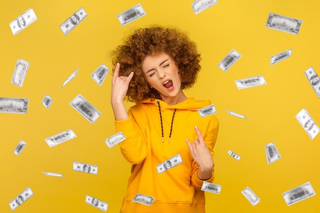 揭秘加拿大PC28开奖接口：开启幸运之门，赢取丰厚奖金！